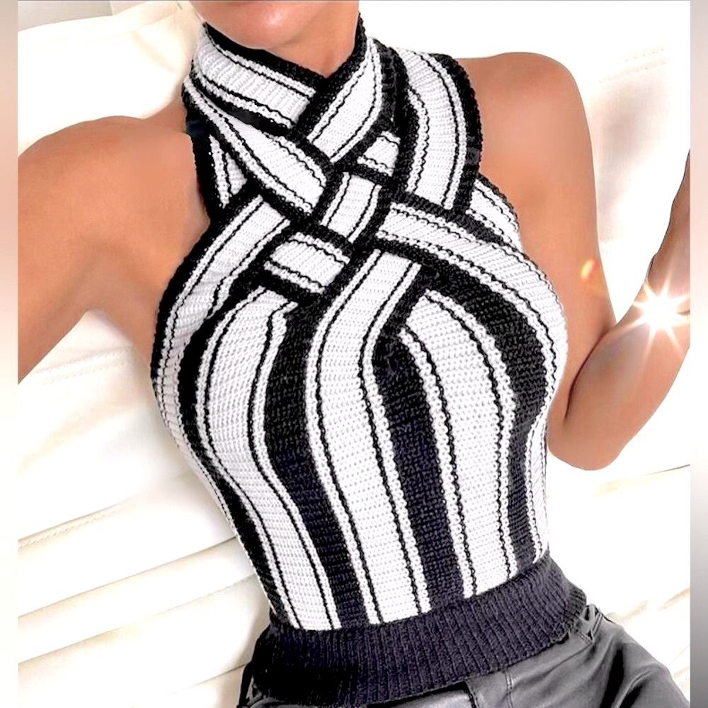 Nwt, Lavishly Paris Criss Cross Knit Sleeveless Top. - Picture 2 of 16